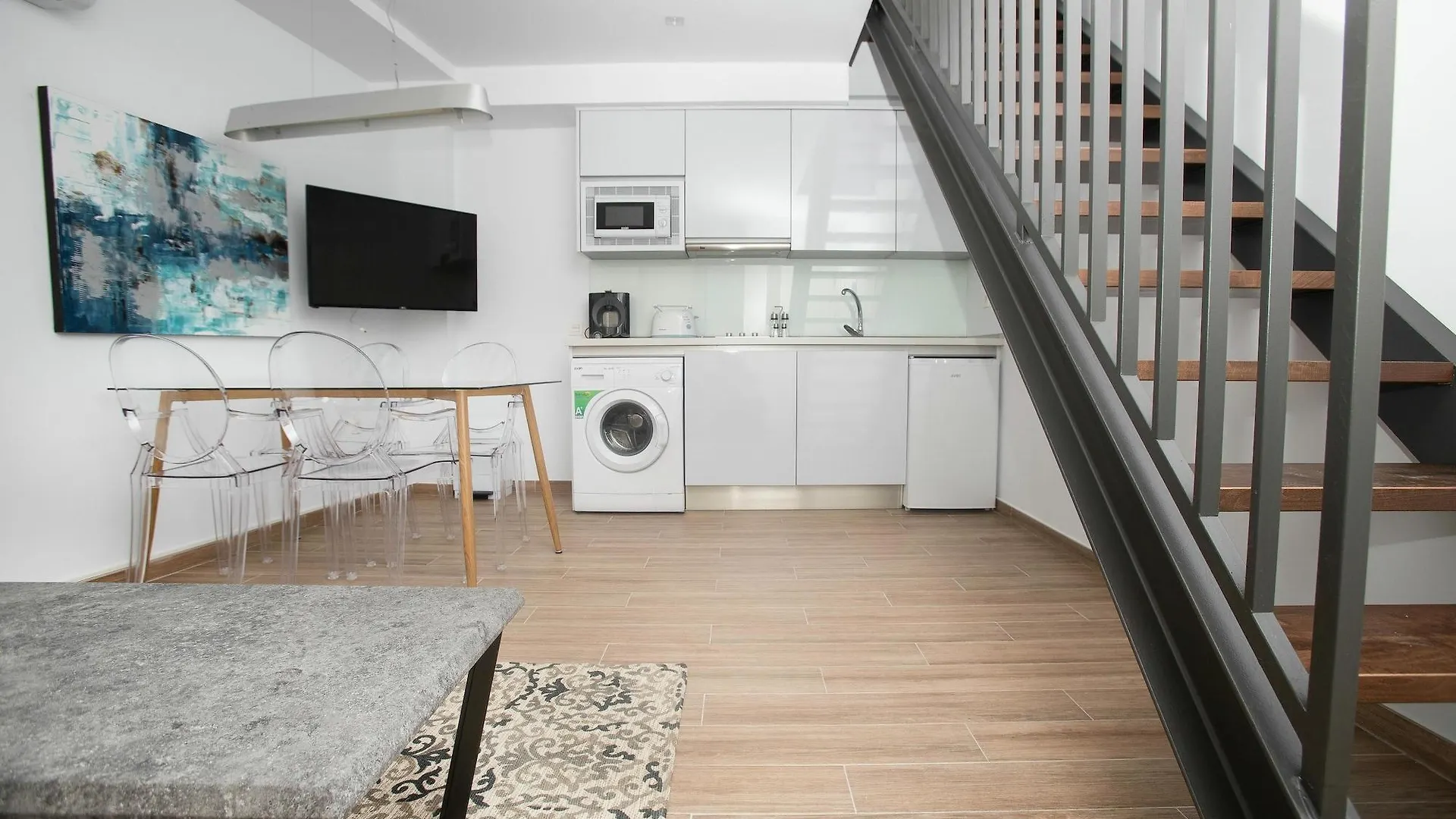 Feelathome Martires Apartments Malaga 0*,