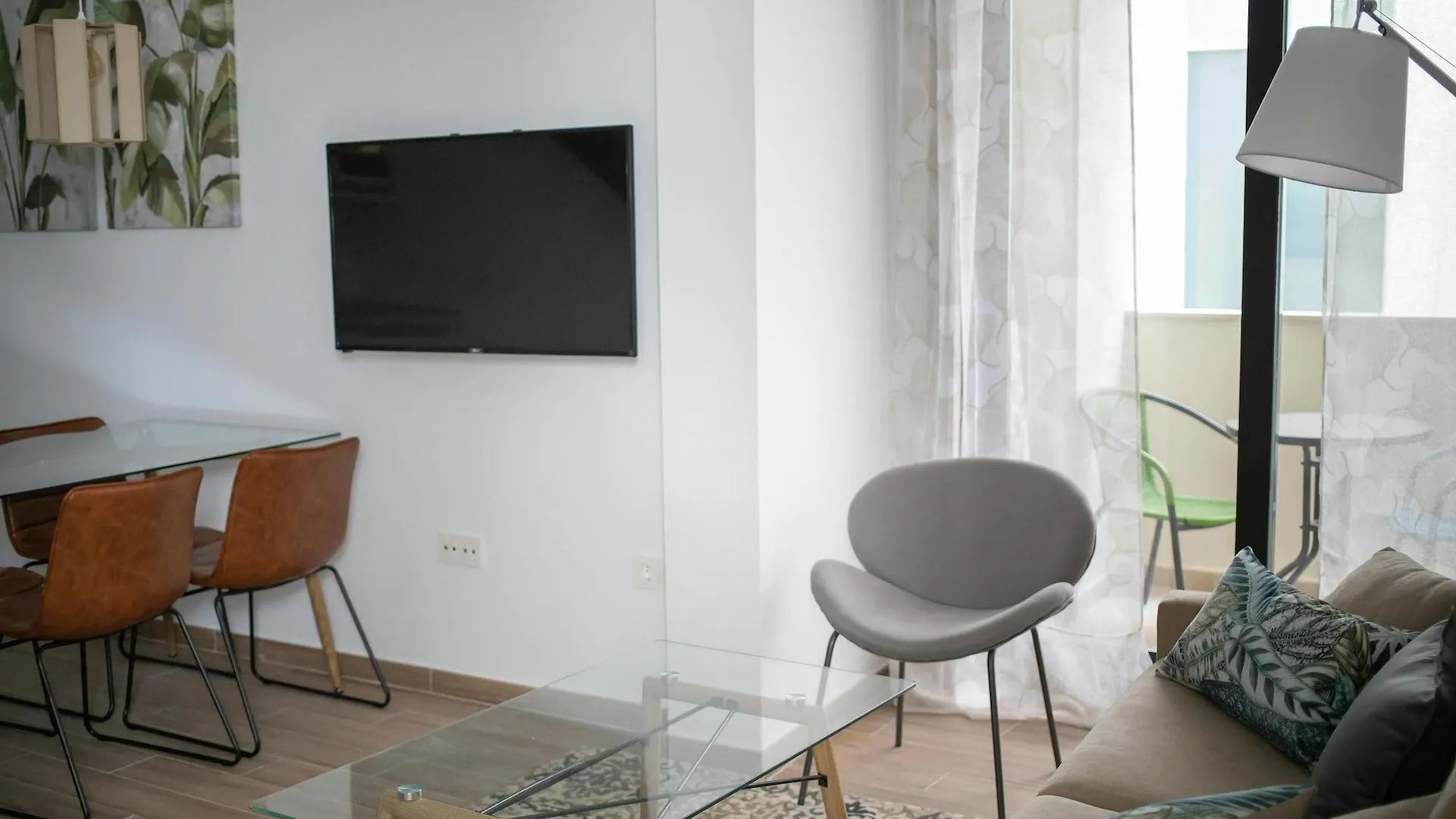 Feelathome Martires Apartments Malaga