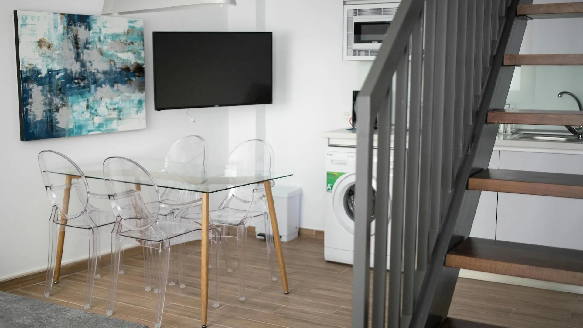Feelathome Martires Apartments Malaga Spain