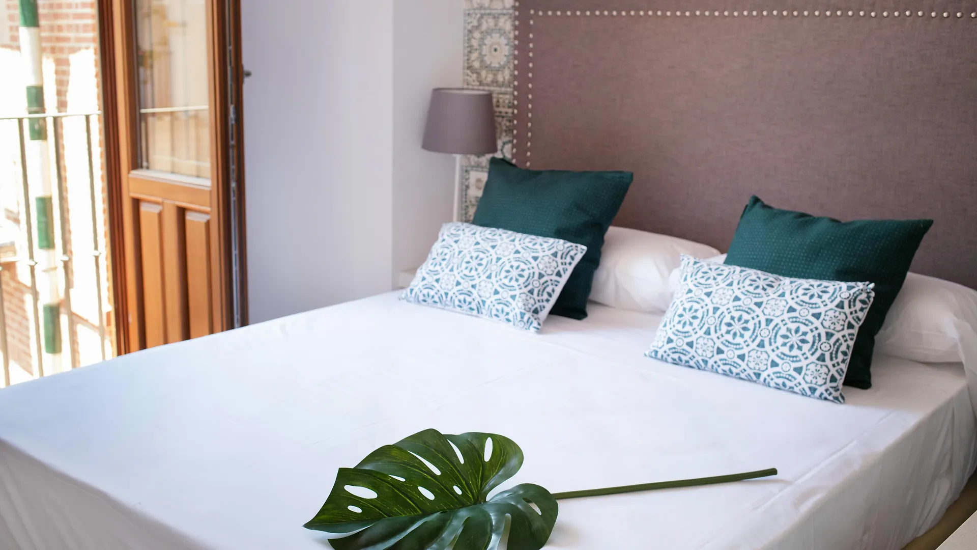 Feelathome Martires Apartments Malaga