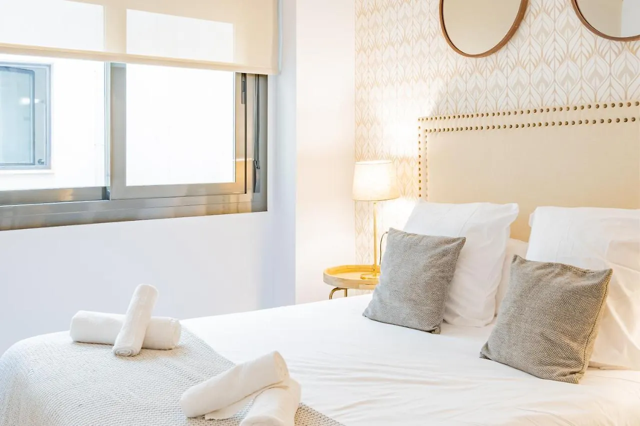 Feelathome Martires Apartments Malaga