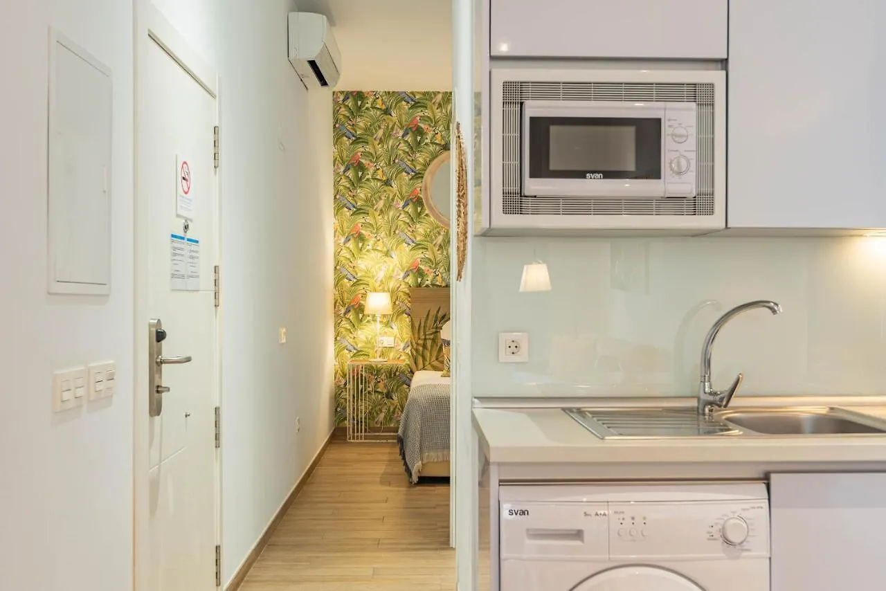 Feelathome Martires Apartments Malaga