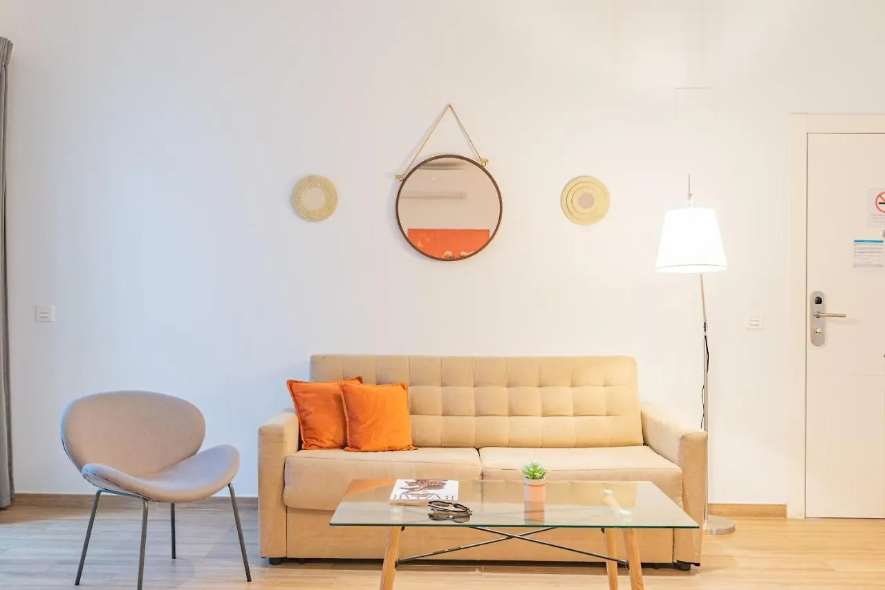 Feelathome Martires Apartments Malaga
