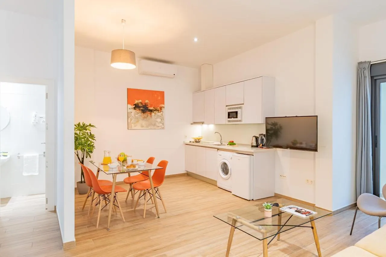 Feelathome Martires Apartments Malaga