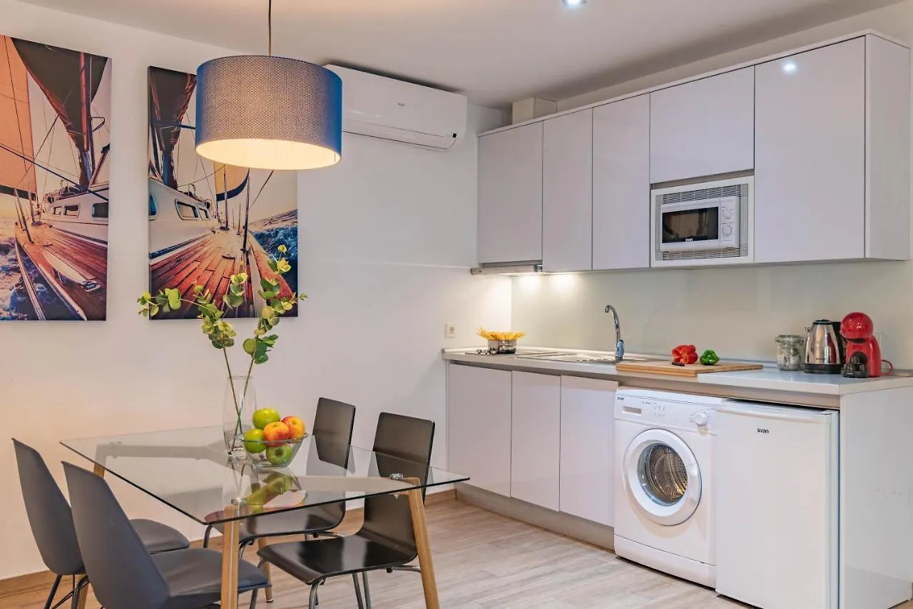 Feelathome Martires Apartments Malaga