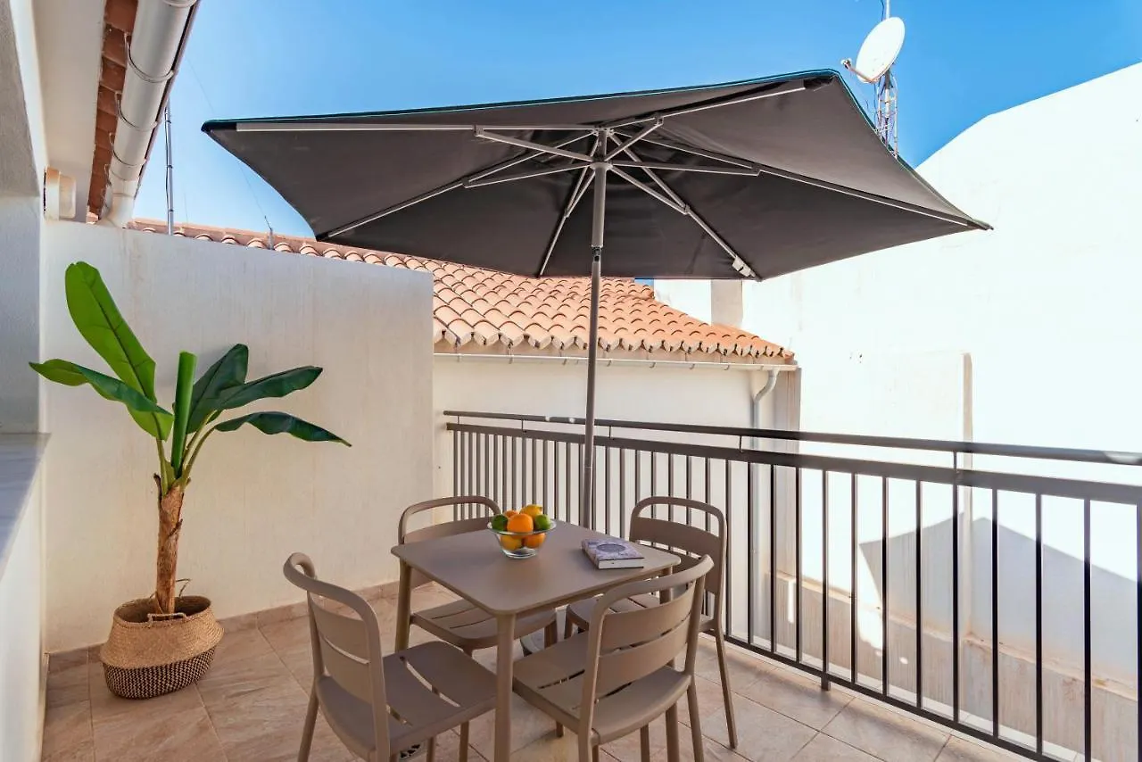 Feelathome Martires Apartments Malaga 0*,