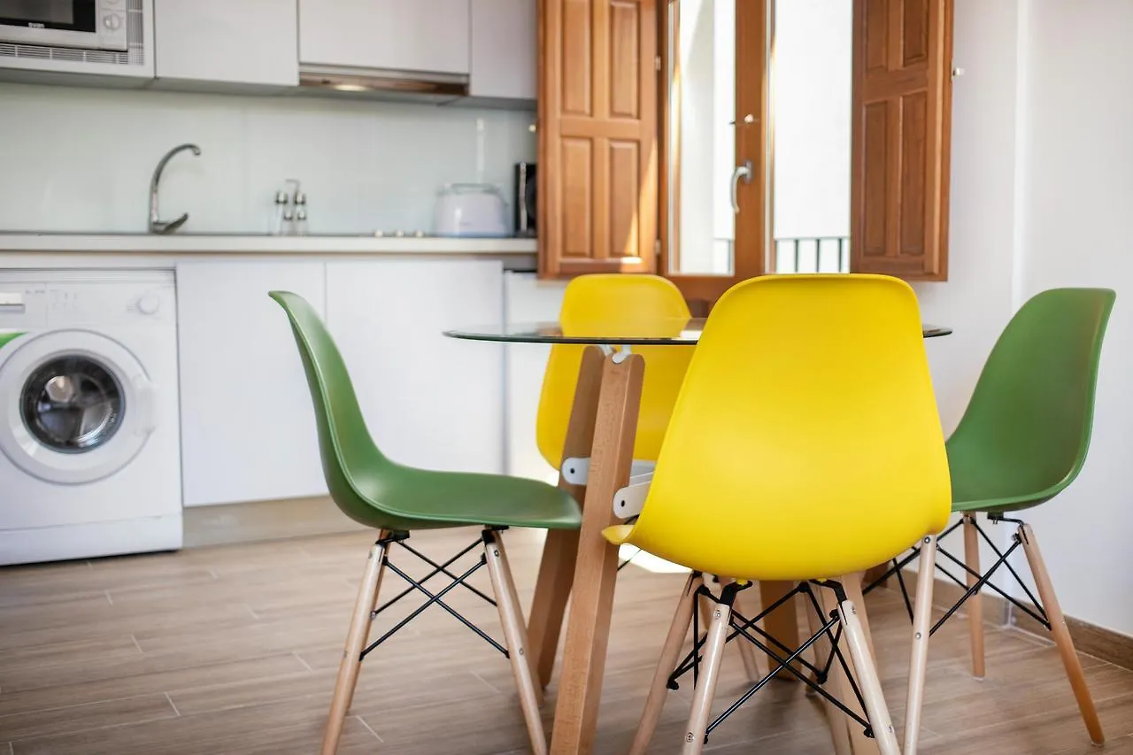 Feelathome Martires Apartments Malaga
